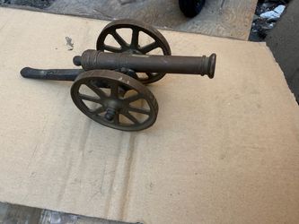 Cast Iron Miniature Cannon Replica