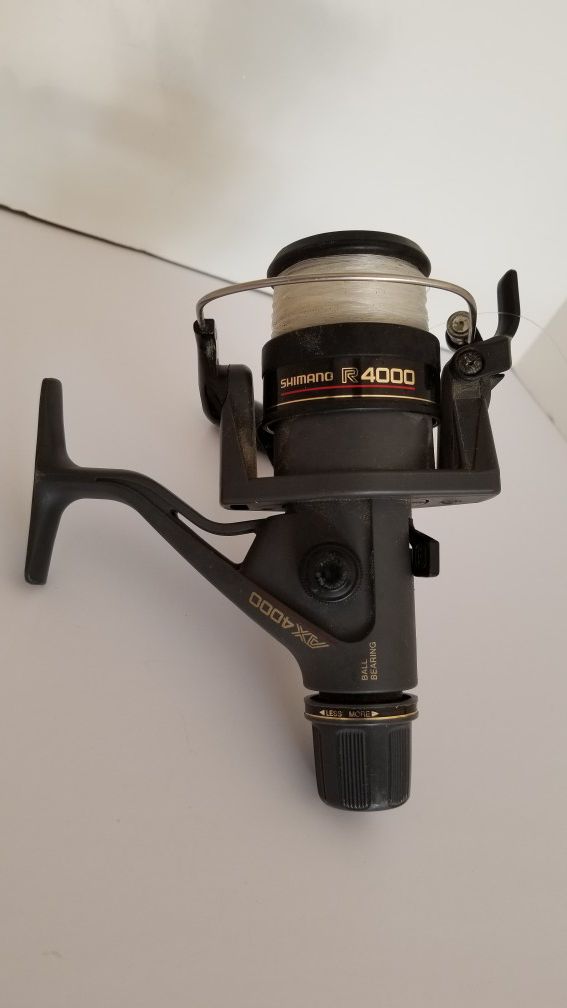 Shimano R4000 Fishing Reel for Sale in Irvine, CA - OfferUp