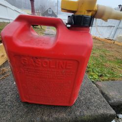Gas can for sale small 2.5 gallons