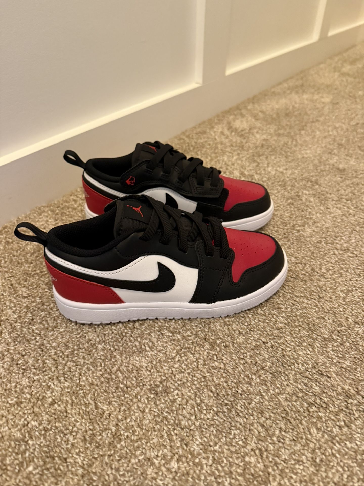 Boys Jordan’s Size 1