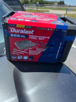 NEW NEVER USED DURALAST 265 PIECE MECHANICS TOOL KIT COST $250 @ AUTO ZONE ASKING 150$