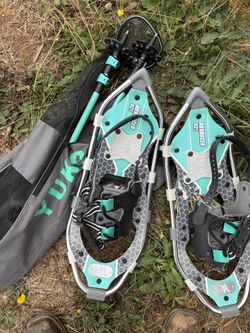 Yukon Snowshoe Kit