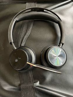 Poly Voyager Focus 2 wireless stereo headphones
