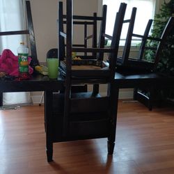 Tall Table And Chairs 