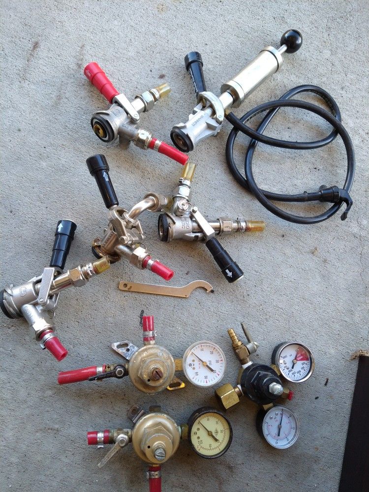 Beer Keg Taps & CO2 Regulators, Hand Pump Tap