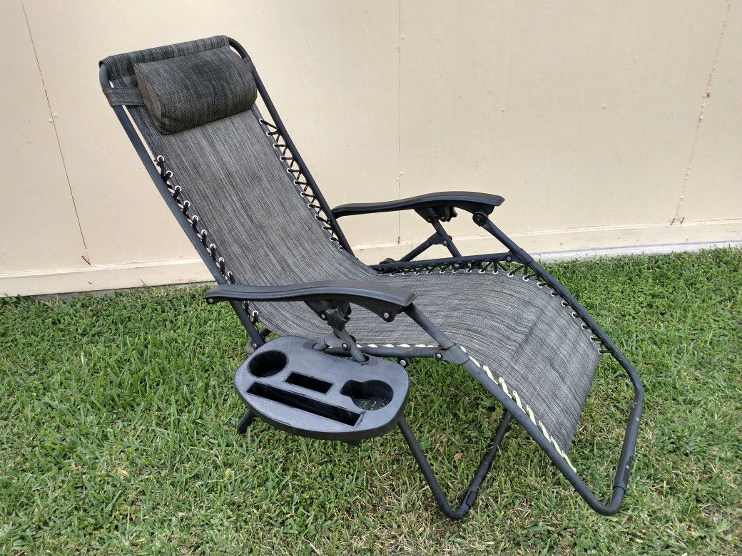 Patio Gravity Chair & Cushion