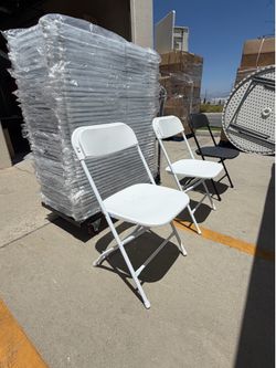 Box of 10 plastic folding chair