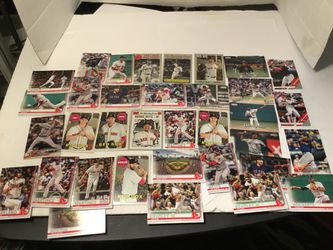 35 Boston Red Sox cards from 2018-19