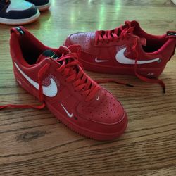 red nike air forces