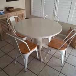 Circular Table With 4 Chairs 