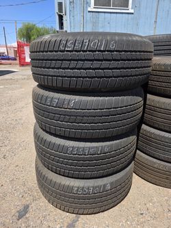 255/70/17 tires set