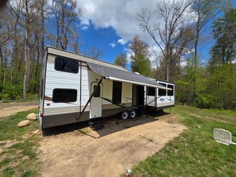 2017 Forest River Salem Villa estate camper