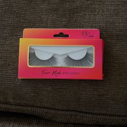 Eyelashes