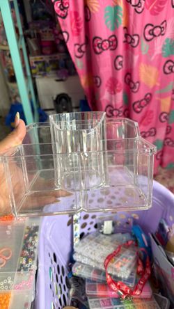Acrylic orgnizer