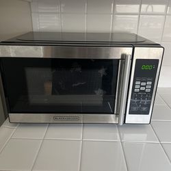 Black + Decker Microwave - Originally $80