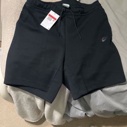 nike tech shorts 