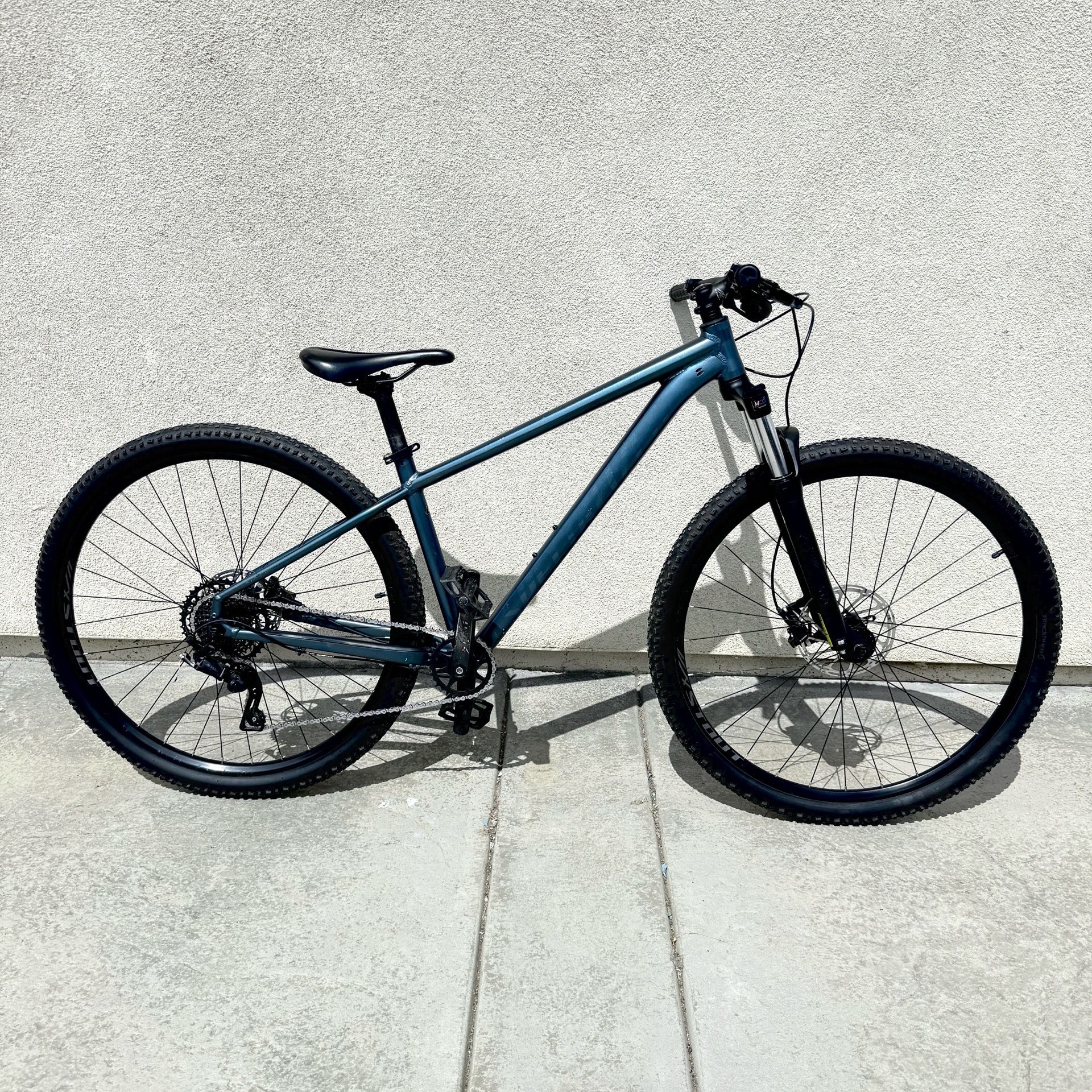 (M) 29” Specialized Rockhopper Comp Stout Mountain Bike 29er SRAM Hydraulic Brakes - Metallic Teal Green