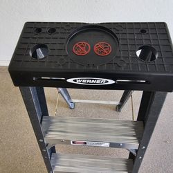 Werner 4ft step ladder brand new condition