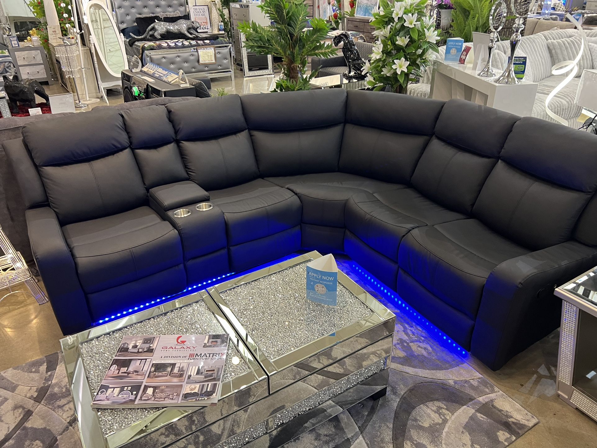 RECLINING SECTIONAL