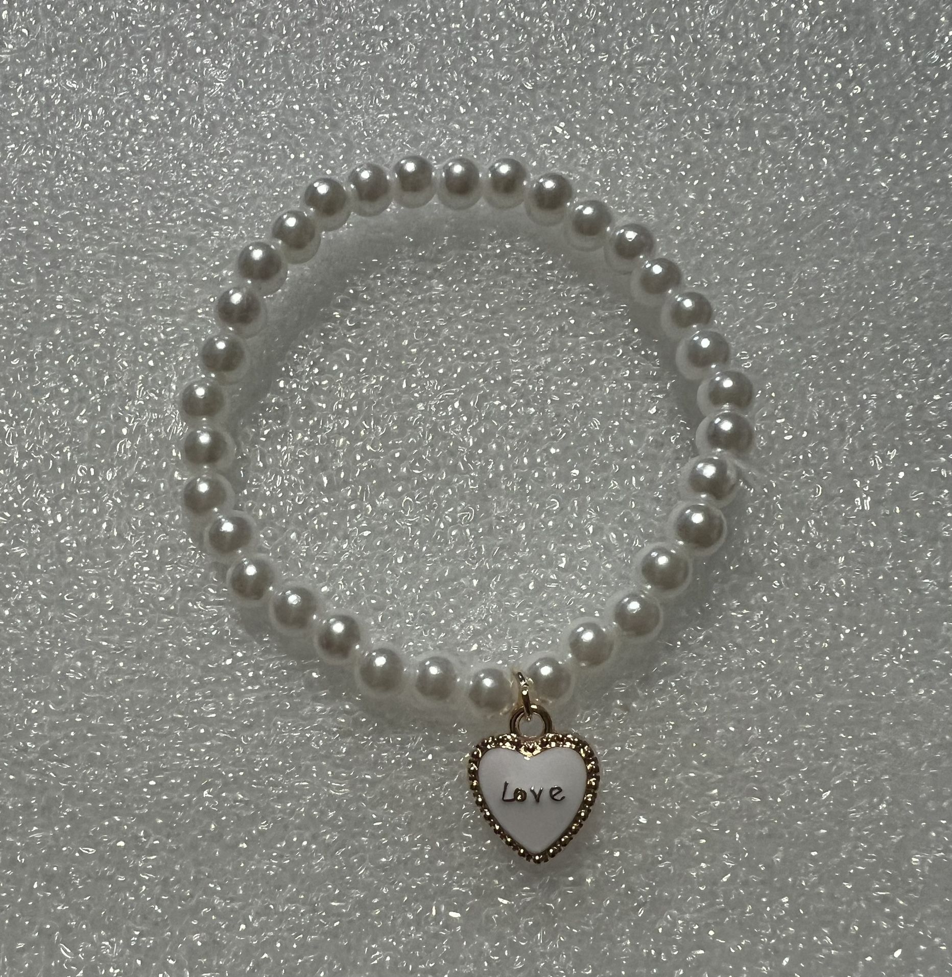 Pearl Bracelet With heart Pendant that Says Love (pls Read Description Below)