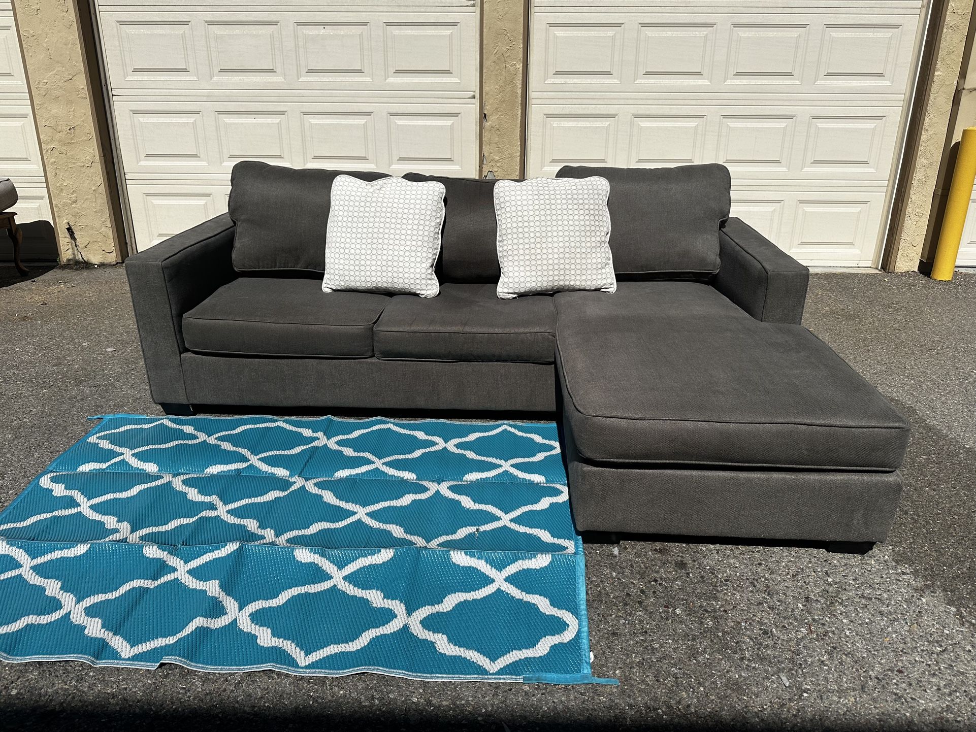 DARK GRAY SECTIONAL COUCH W/ FREE DELIVERY