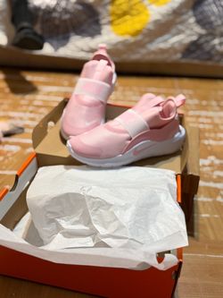 Brand new shoes never worn before size 5,5