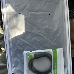 UPERFECT 4K UHD Portable Monitor 15.6, 600 Nits Brightness 3840 X 2160