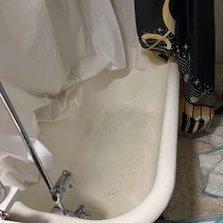 Antique Clawfoot Cast Iron & Porcelain Tub