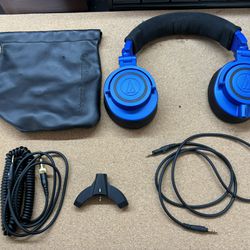 Audio-Technica ATH-M50x Closed-Back Studio Monitoring Headphones 