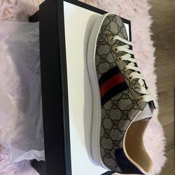 Gucci shoes
