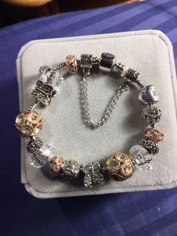 Women’s charm bracelet jewelry collection 71/3 inch