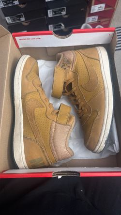 Boys Nikes
