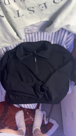 Black crop sweater