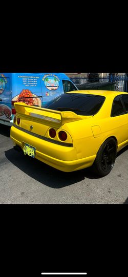 Nissan Skyline R33