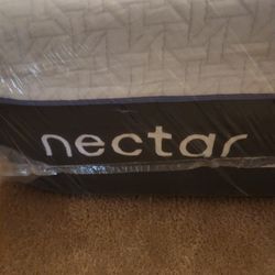 Nectar Luxe Hybrid King Mattress