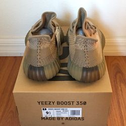Brand New Adidas Yeezy 350 V2 Sand Taupe Size 9.5 Men’s 