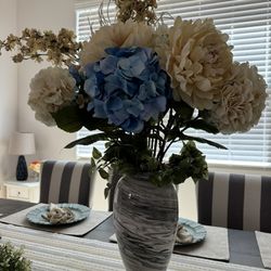 Decorative Vase With Flowers