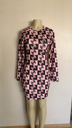 Short sleeve dress available in more sizes