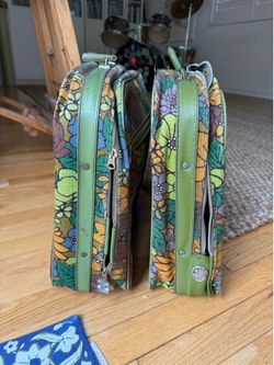 2 Vintage Bantam 60s floral suitcases