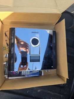 Audiobahn A 4004v Amplifier