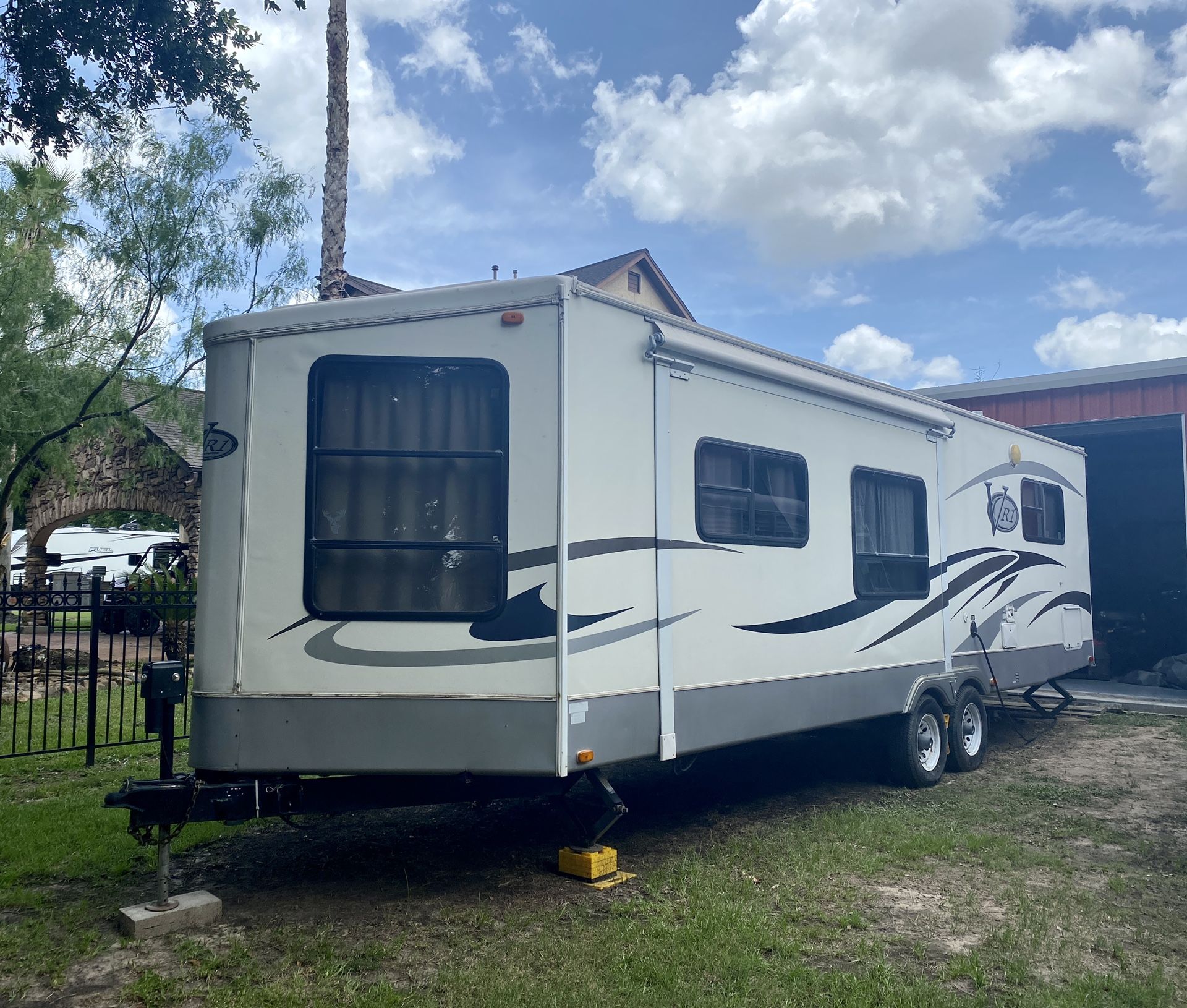 2007- Keystone Camper RV - 7,000.00 OBO for Sale in Pasadena, TX - OfferUp