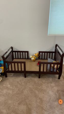 Toddler crib