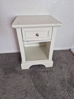 White night stand