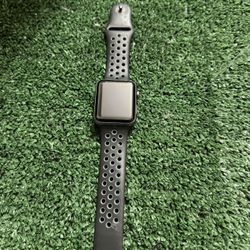 Apple Watch Series 2 Nike + USED But Works Perfectly