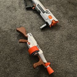 2 Nerf Guns 