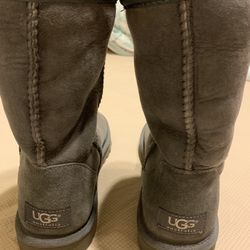Women Boots Size 6