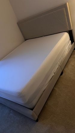 Queen bed frame , spring box and Mattress
