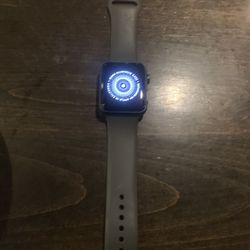 “”LIKE NEW”” Series 2 aluminum Apple Watch 42mm