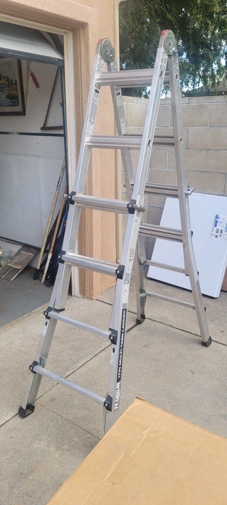 Ladder  Franklin 17Ft 