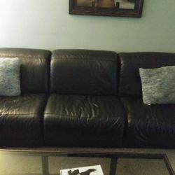 Natucci Italian leather sofa